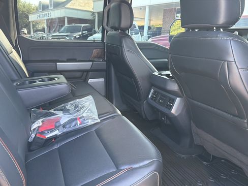 Used 2024 Ford F450 Lariat w/ Lariat Ultimate Package AWD/4WD image 15