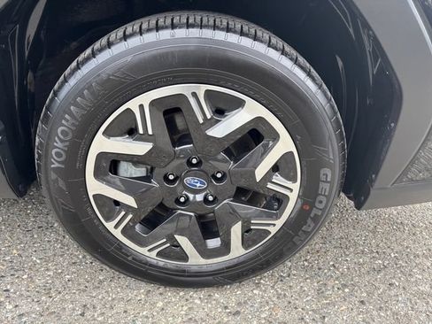 Certified 2025 Subaru Forester Premium AWD/4WD image 28