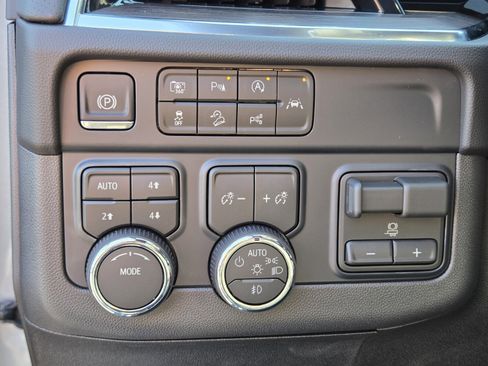 New 2026 Chevrolet Suburban Premier w/ Sun And Tow Package image 16