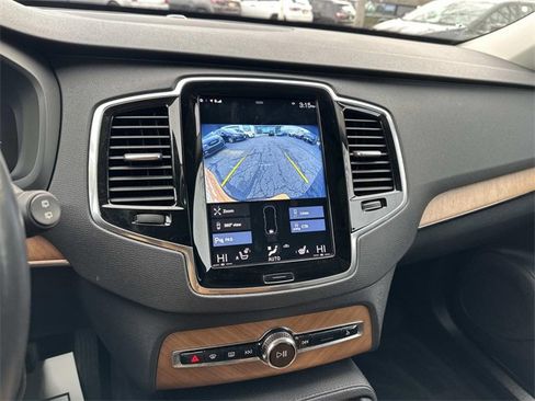 Used 2022 Volvo XC90 T6 Momentum image 26