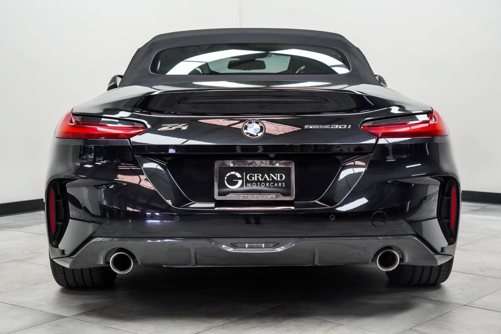 Used 2025 BMW Z4 sDrive30i RWD image 11