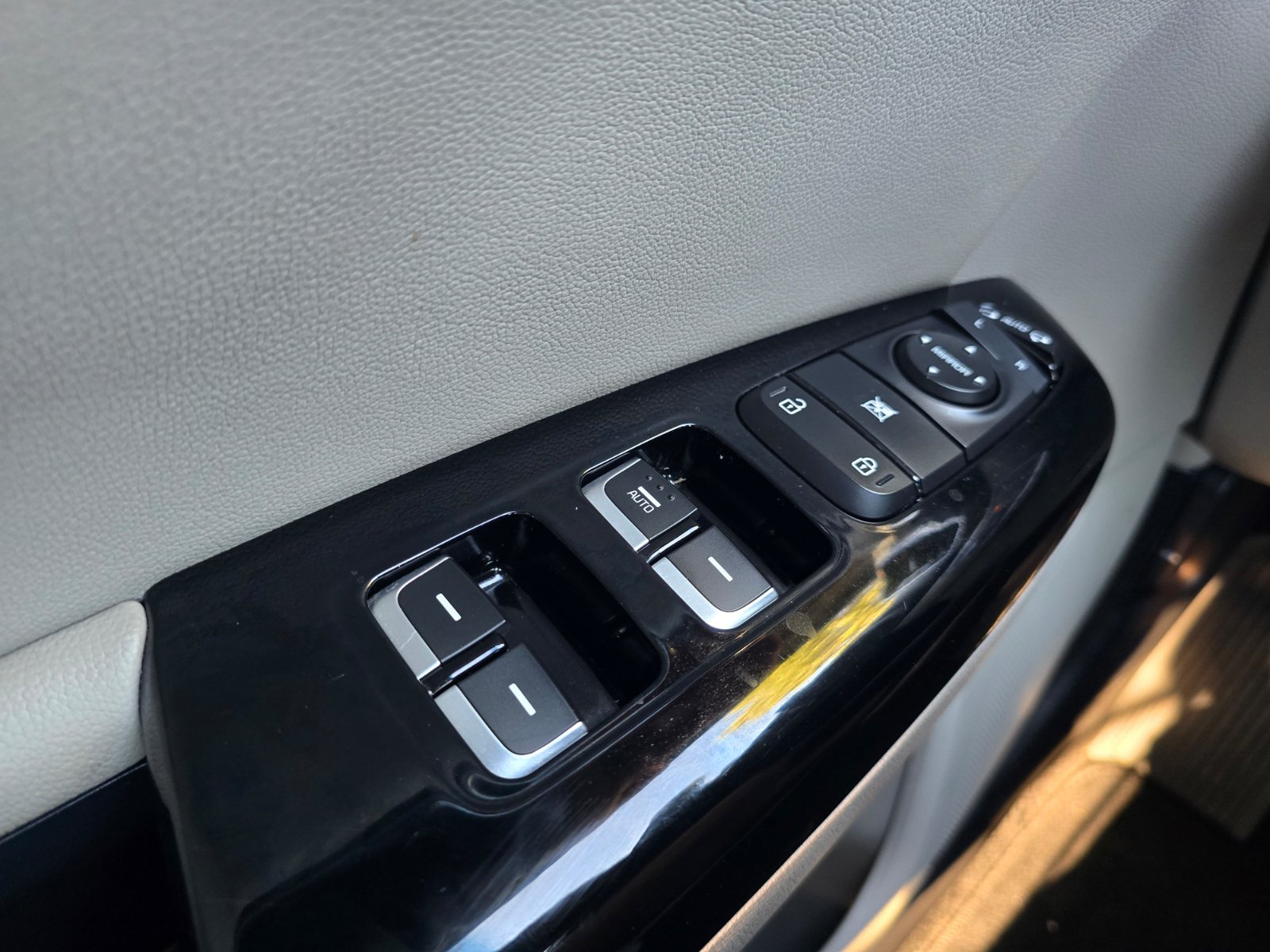Used 2022 Kia Sportage Nightfall Edition w/ Nighfall AWD Premium Package image 22
