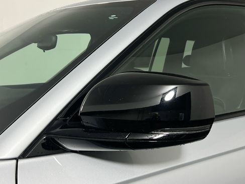 Used 2024 Jeep Grand Cherokee Altitude image 12