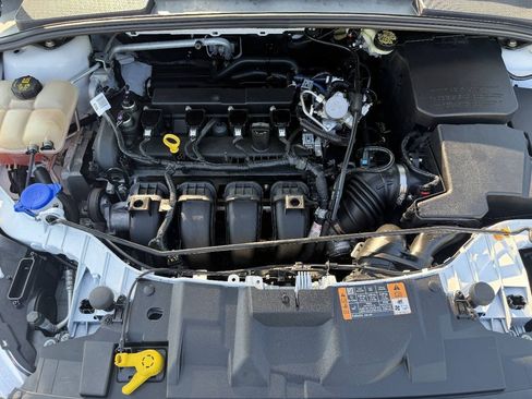 Used 2016 Ford Focus SE FWD image 13