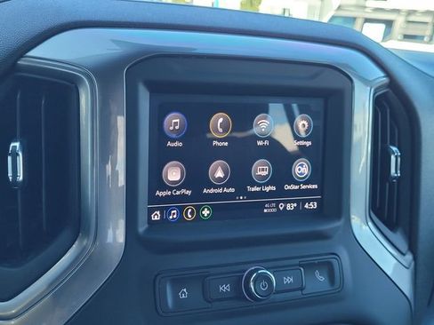 Used 2025 Chevrolet Silverado 1500 Custom Trail Boss w/ LPO, Dark Essentials Package AWD/4WD image 9