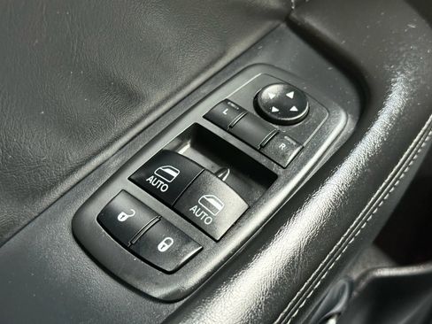 Used 2019 Dodge Challenger SXT w/ Plus Package image 41