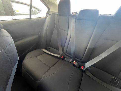 Used 2025 Toyota Corolla LE FWD image 39