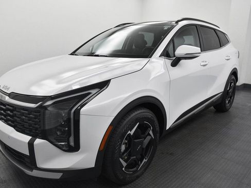 New 2026 Kia Sportage EX w/ EX Panorama Roof Package image 4