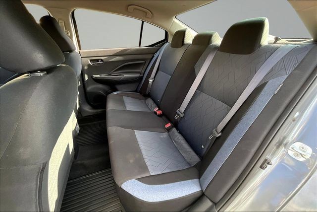 Used 2025 Nissan Versa SV w/ Trunk Package FWD image 20
