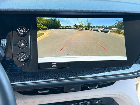 Used 2023 Buick Envision Preferred FWD image 13
