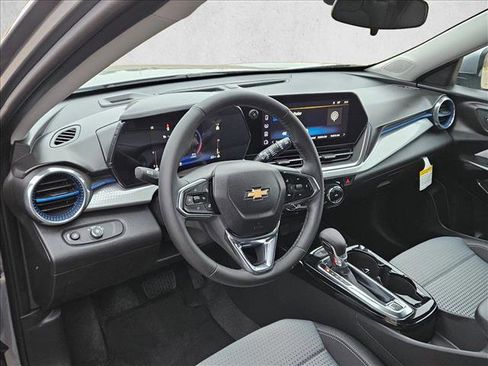 New 2026 Chevrolet Trax LT w/ LT Convenience Package image 3