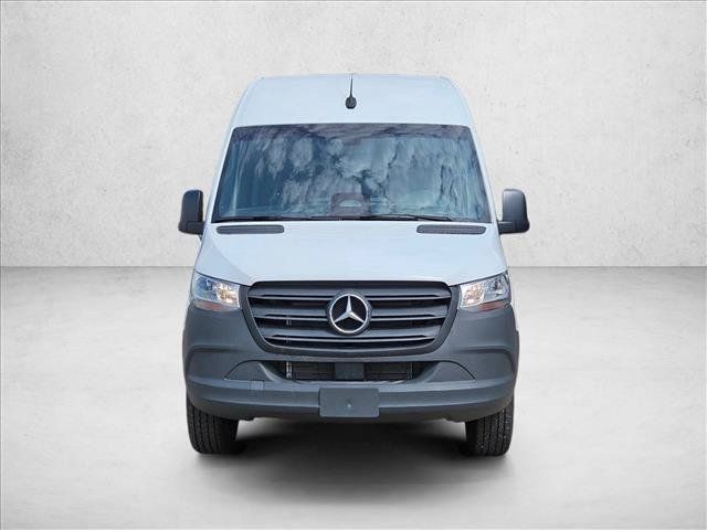 Used 2025 Mercedes-Benz Sprinter 2500 image 2