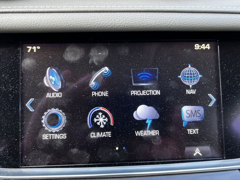 Used 2017 Cadillac XT5 Luxury w/ Driver Awareness Package image 24