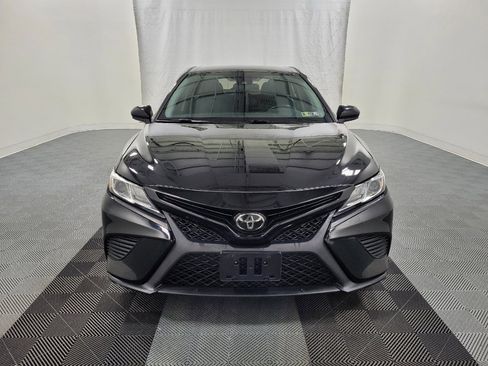 Used 2019 Toyota Camry SE image 14