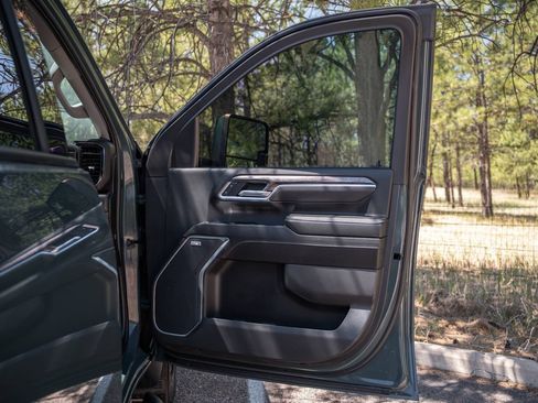 Used 2025 Chevrolet Silverado 3500 LTZ w/ LTZ Plus Package AWD/4WD image 30