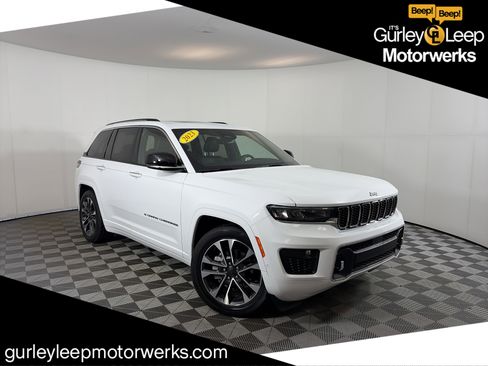 Used 2023 Jeep Grand Cherokee Overland AWD/4WD image 1
