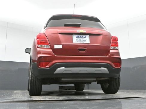 Used 2020 Chevrolet Trax LT w/ Driver Confidence Package image 34