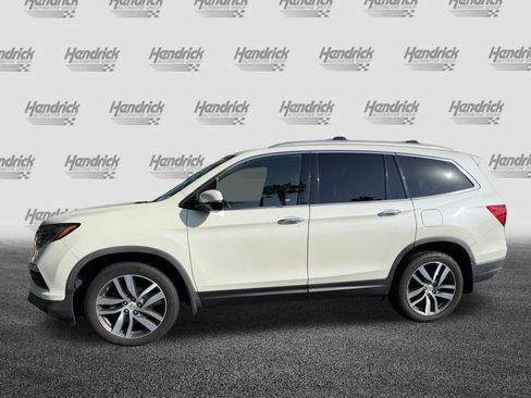 Used 2017 Honda Pilot Touring image 6