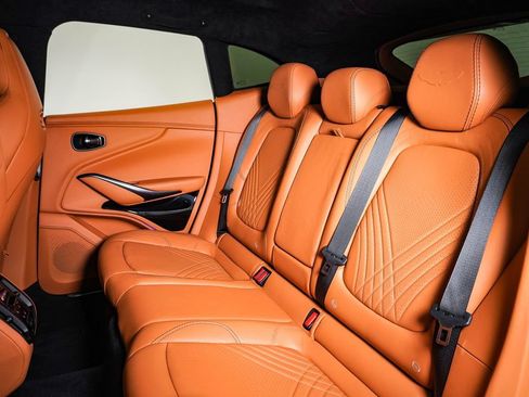 Used 2023 Aston Martin DBX AWD/4WD image 20