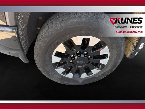Used 2020 Chevrolet Silverado 2500 Custom w/ Custom Value Package AWD/4WD image 13