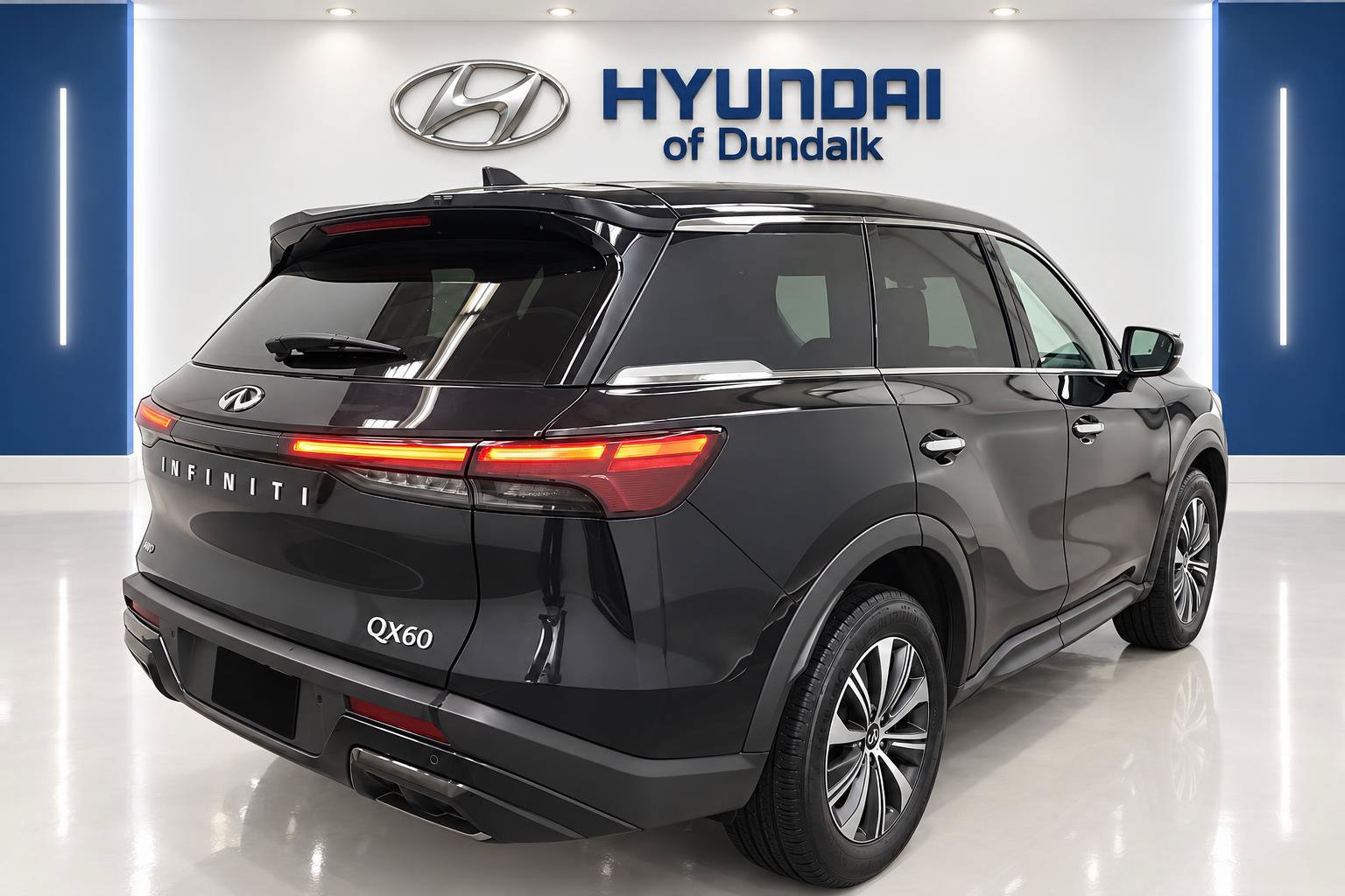 Used 2024 INFINITI QX60 Pure AWD/4WD image 4