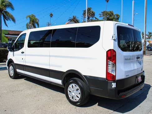 Used 2023 Ford Transit 350 XLT RWD image 3