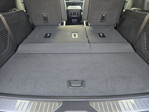 New 2026 Chevrolet Tahoe Premier w/ Sun And Tow Package image 32