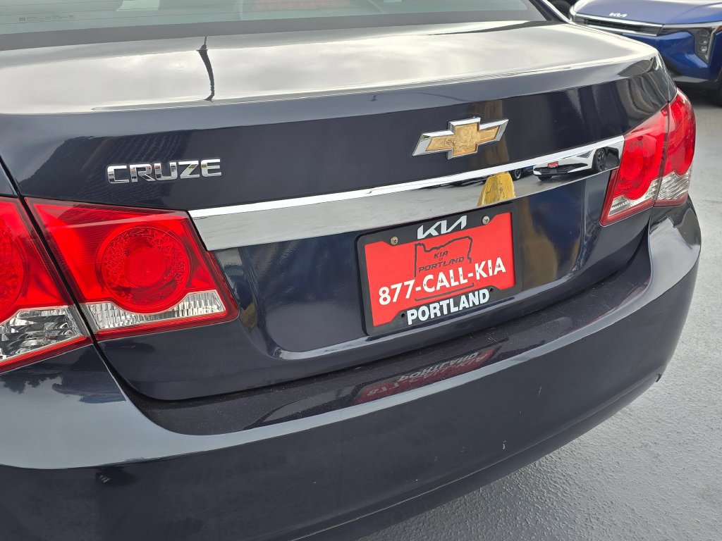 Used 2014 Chevrolet Cruze LS FWD image 13