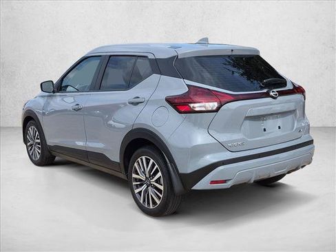 Used 2024 Nissan Kicks SV FWD image 7