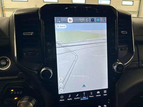 Used 2024 RAM 1500 Laramie image 24