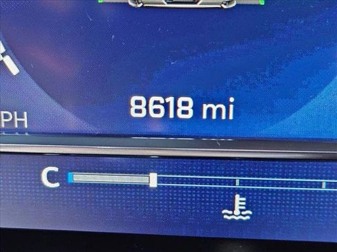 Used 2025 Chevrolet Silverado 1500 ZR2 w/ Technology Package image 10