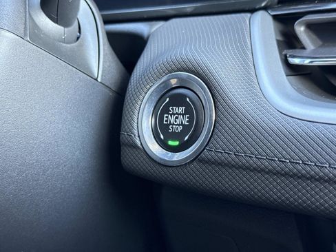 Used 2025 Chevrolet TrailBlazer LT w/ Convenience Package image 13