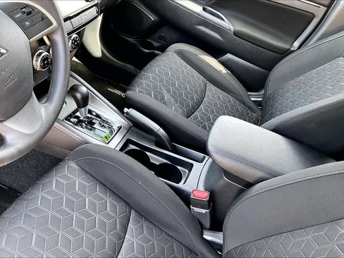Used 2026 Mitsubishi Outlander Sport ES AWD/4WD image 17