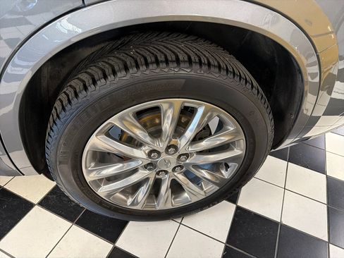 Used 2021 Cadillac XT6 Premium Luxury image 9