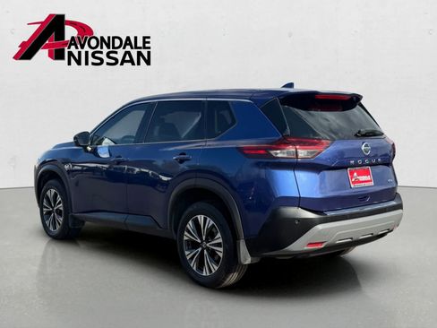 Used 2021 Nissan Rogue SV FWD image 4