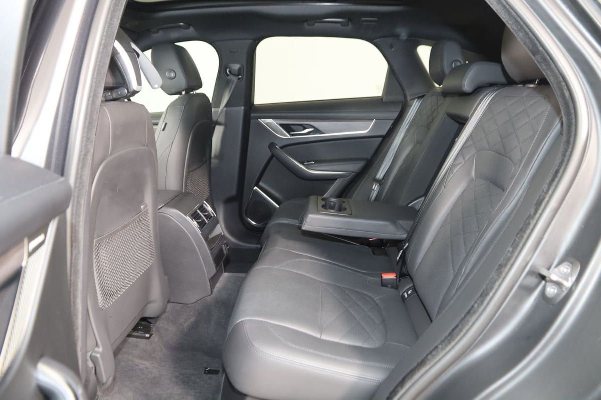 Used 2023 Jaguar F-PACE S AWD/4WD image 44