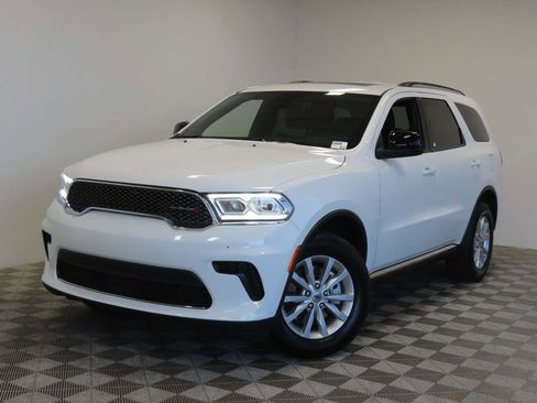 Used 2024 Dodge Durango SXT AWD/4WD image 1