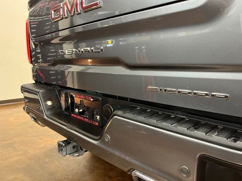 Used 2020 GMC Sierra 1500 Denali w/ Denali Ultimate Package AWD/4WD image 54