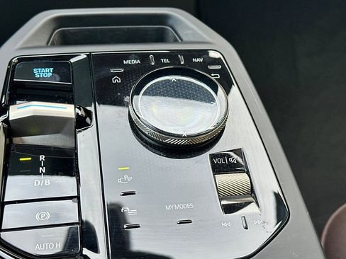 Used 2024 BMW iX xDrive50 w/ Sport Package image 28