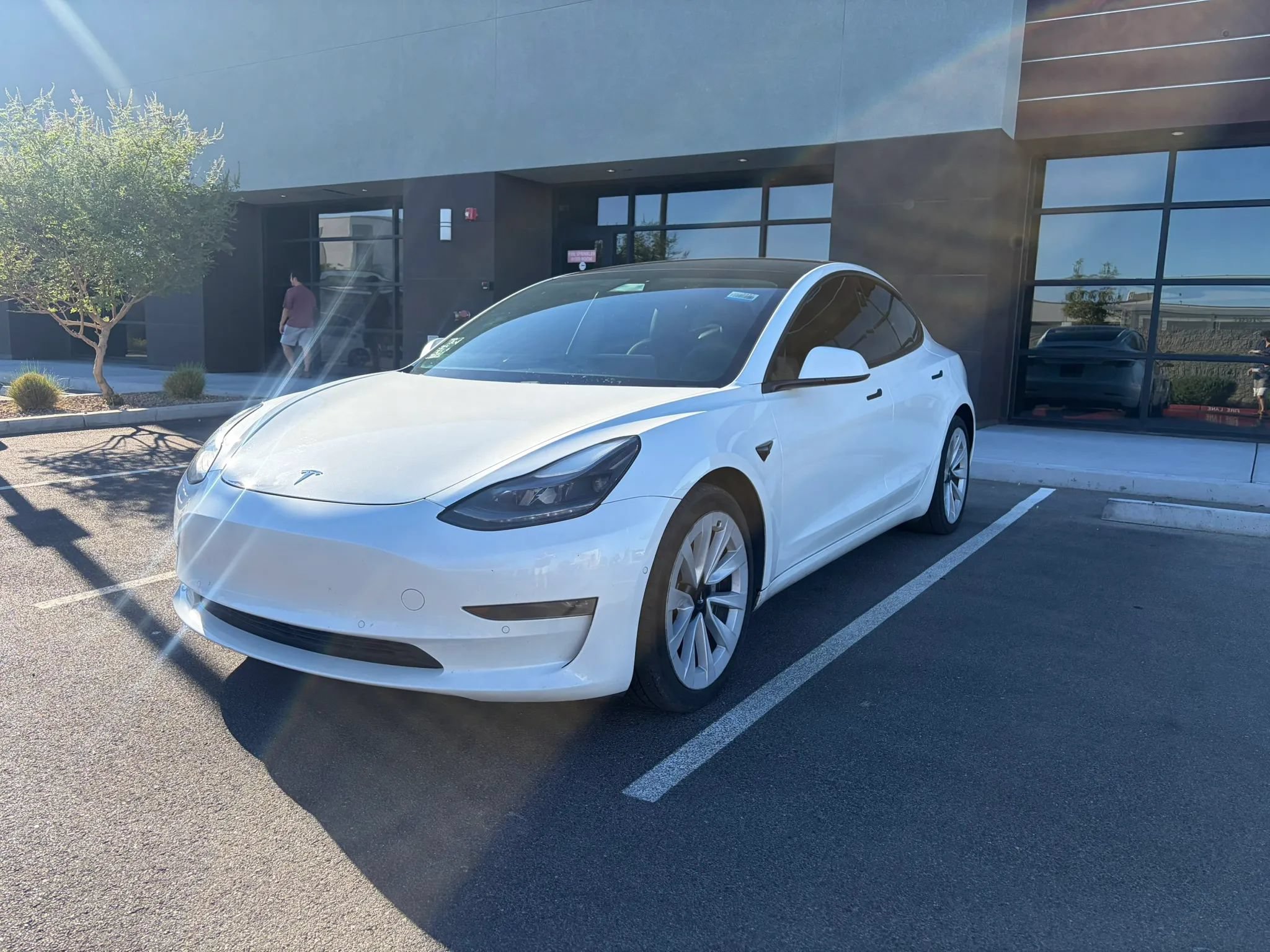 Used 2021 Tesla Model 3 Long Range AWD/4WD image 2