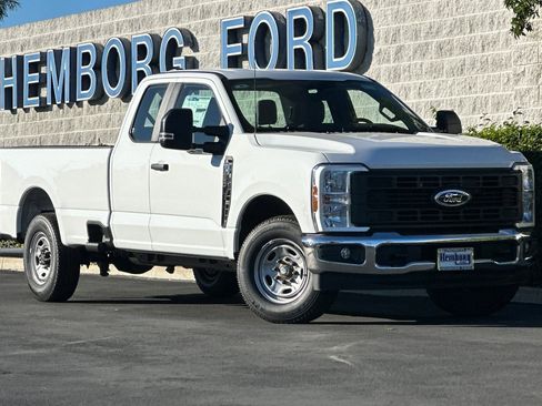 New 2026 Ford F250 XL w/ XL Chrome Package image 2
