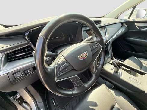 Used 2019 Cadillac XT5 Luxury AWD/4WD image 12