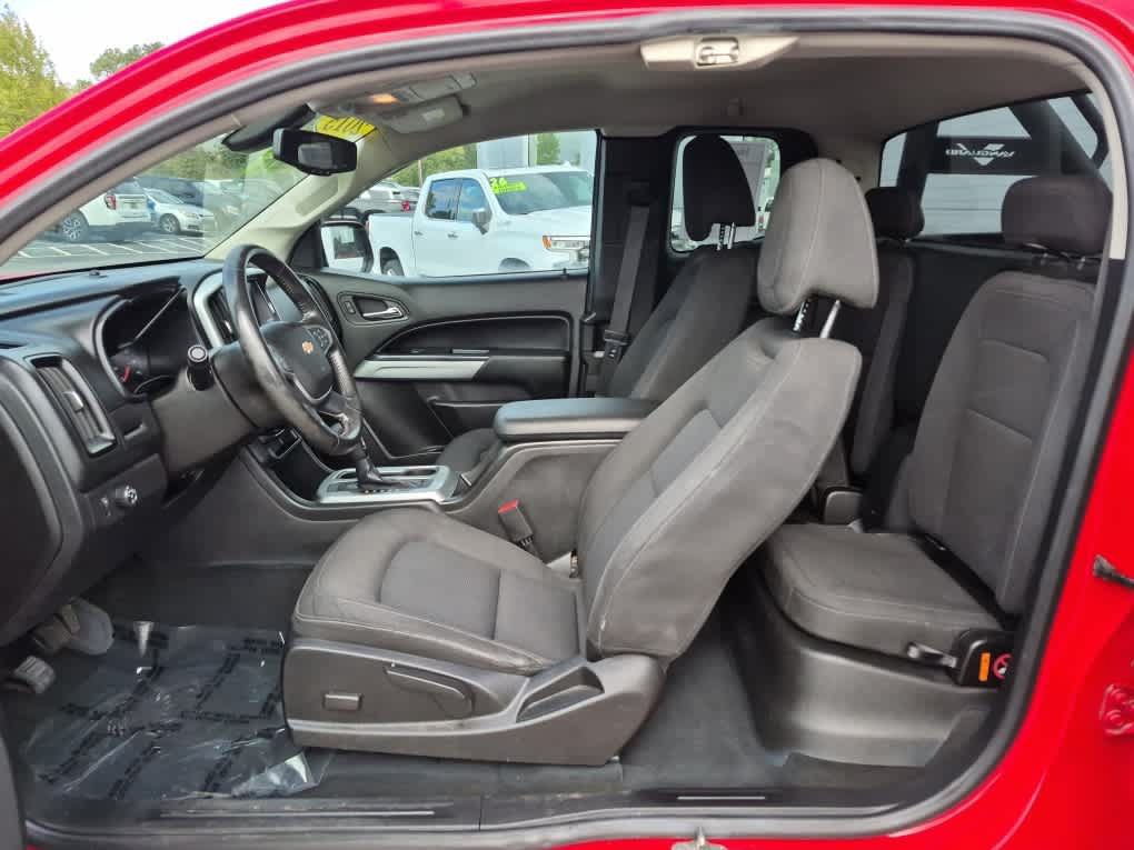 Used 2015 Chevrolet Colorado LT w/ LT Convenience Package RWD image 7