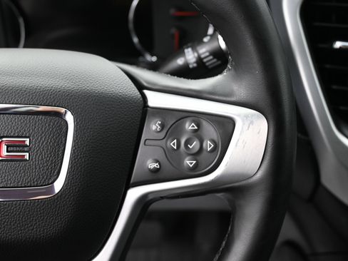 Used 2023 GMC Acadia SLT w/ Technology Package AWD/4WD image 12