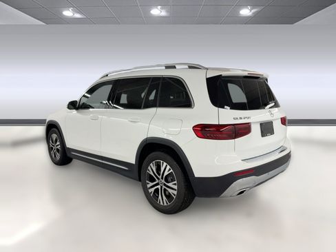 Used 2026 Mercedes-Benz GLB 250 image 3