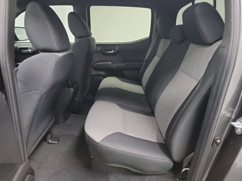 Used 2023 Toyota Tacoma TRD Off-Road image 27