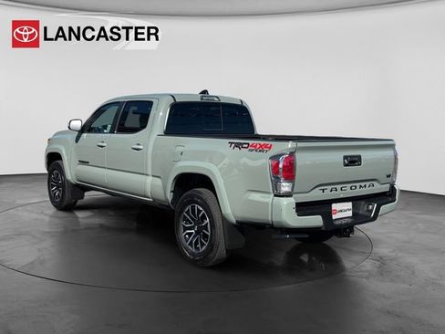Used 2023 Toyota Tacoma TRD Sport AWD/4WD image 5