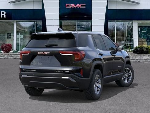 New 2027 GMC Terrain Elevation w/ LPO, Floor Liner Package AWD/4WD image 4
