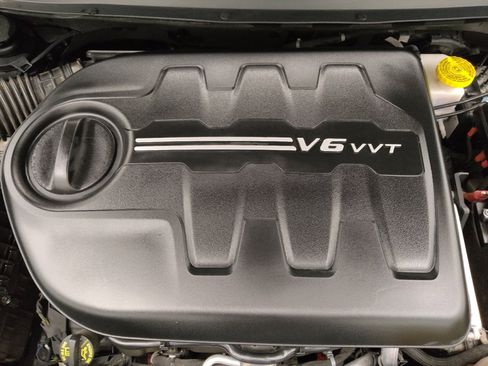 Used 2021 Jeep Cherokee Latitude Lux AWD/4WD image 30