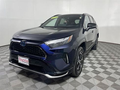 Used 2024 Toyota RAV4 XSE AWD/4WD image 3
